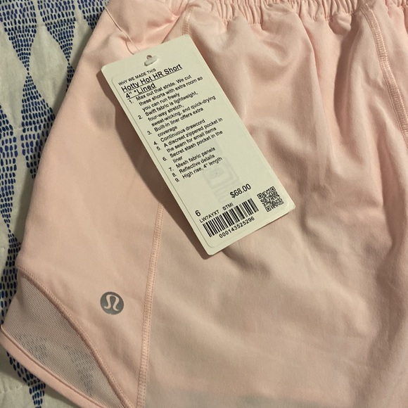 Lululemon Hotty Hot HR Short 4” lined - Picture 4 of 4